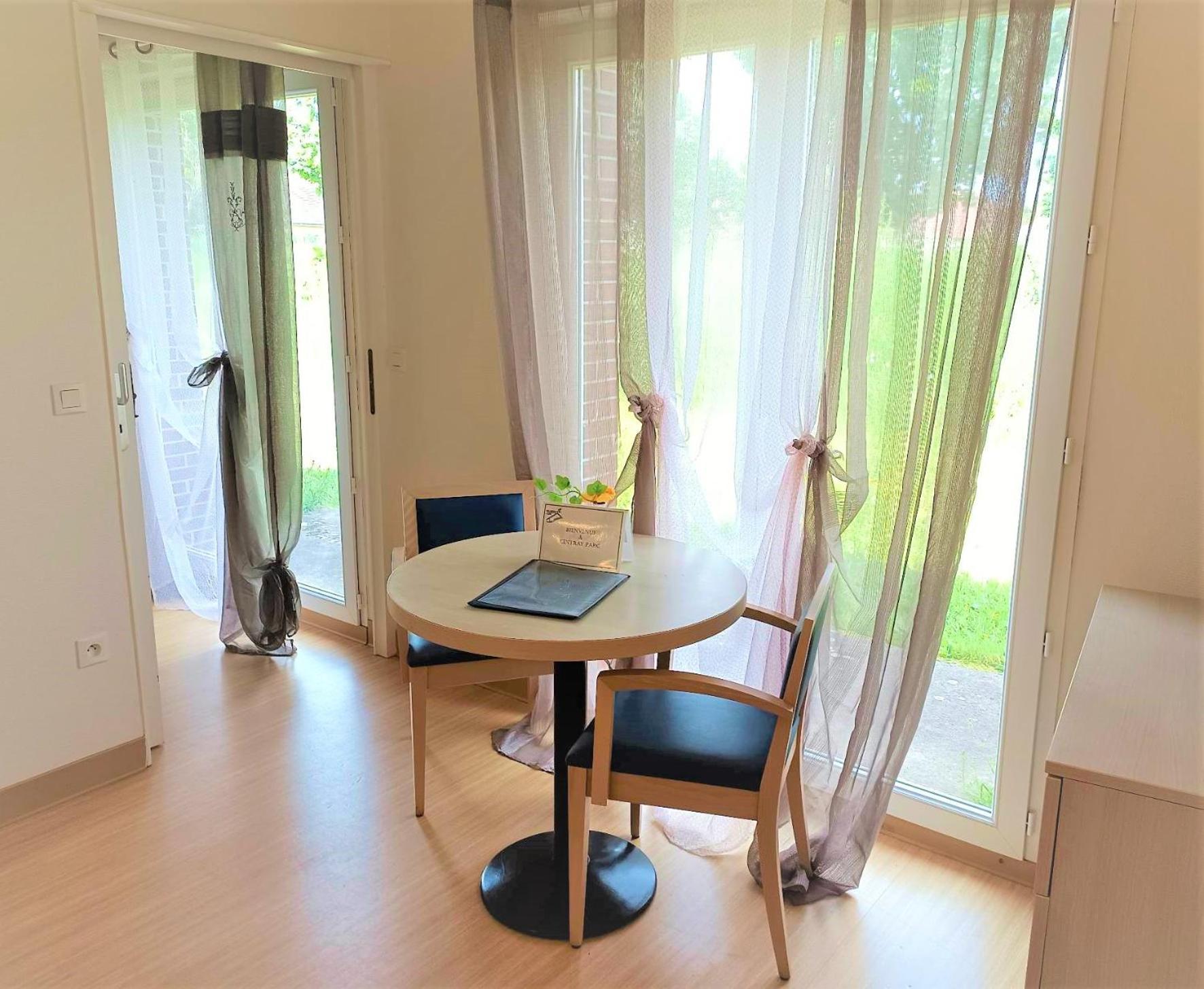 Cintray Parc Residence Breteuil-sur-Iton 외부 사진
